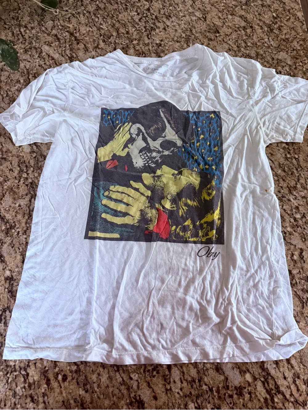 Lot of 2 Obey shirts- graphic skull embrace- Size M and Bat Girl Red Size M - Picture 2 of 5